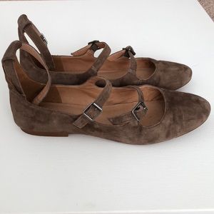 Madewell Elsa triple strap flats
